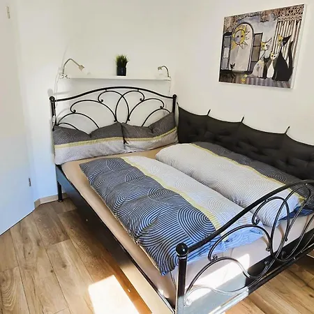 Appartamento Fritz - Moderne Mit Garten Fuer Urlaub & Work & Lego In Giengen-burgberg Giengen an der Brenz